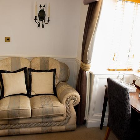 The Lord Bute Hotel Highcliffe Ngoại thất bức ảnh