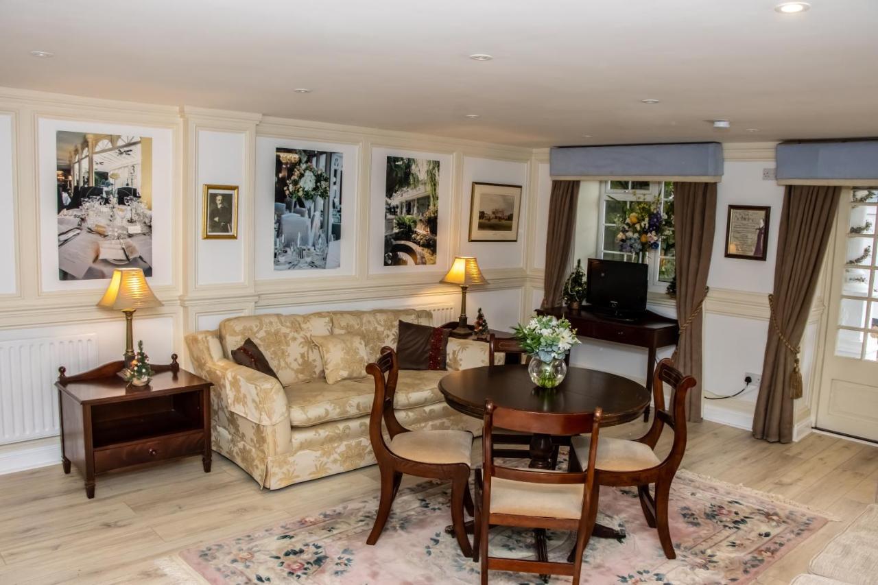 The Lord Bute Hotel Highcliffe Ngoại thất bức ảnh